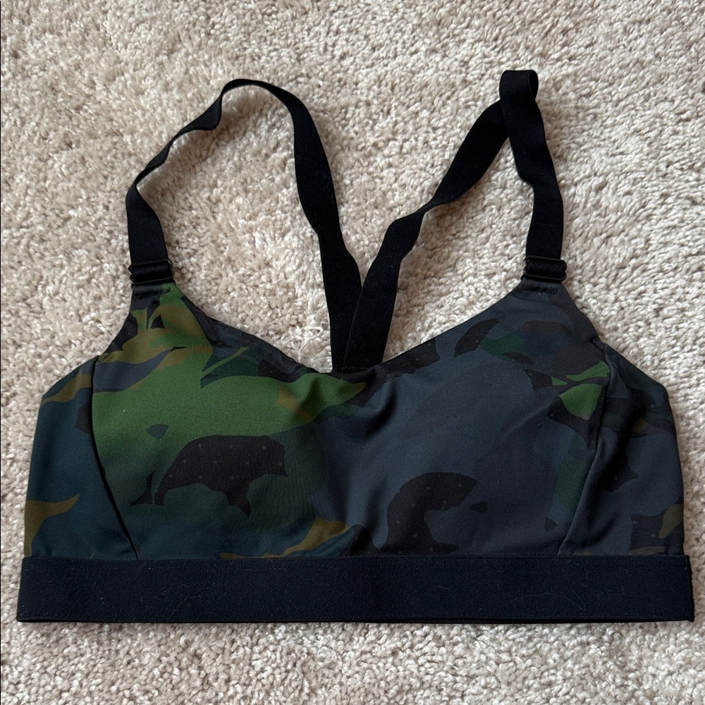 Old Navy Camo Print Sports Bra size small
